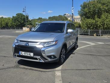 MITSUBISHI OUTLANDER 4X4
