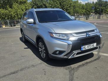 MITSUBISHI OUTLANDER 4X4