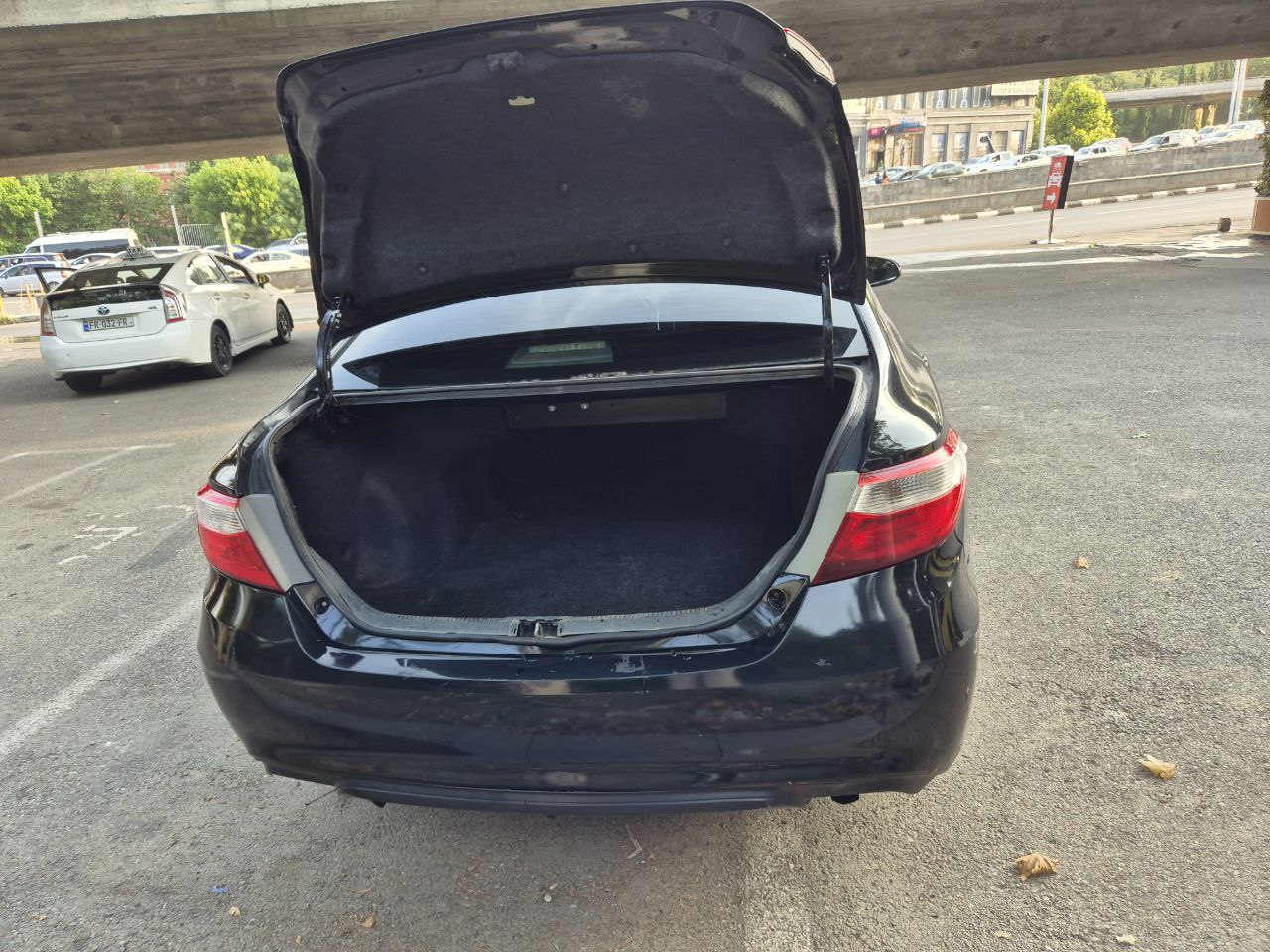 TOYOTA CAMRY
