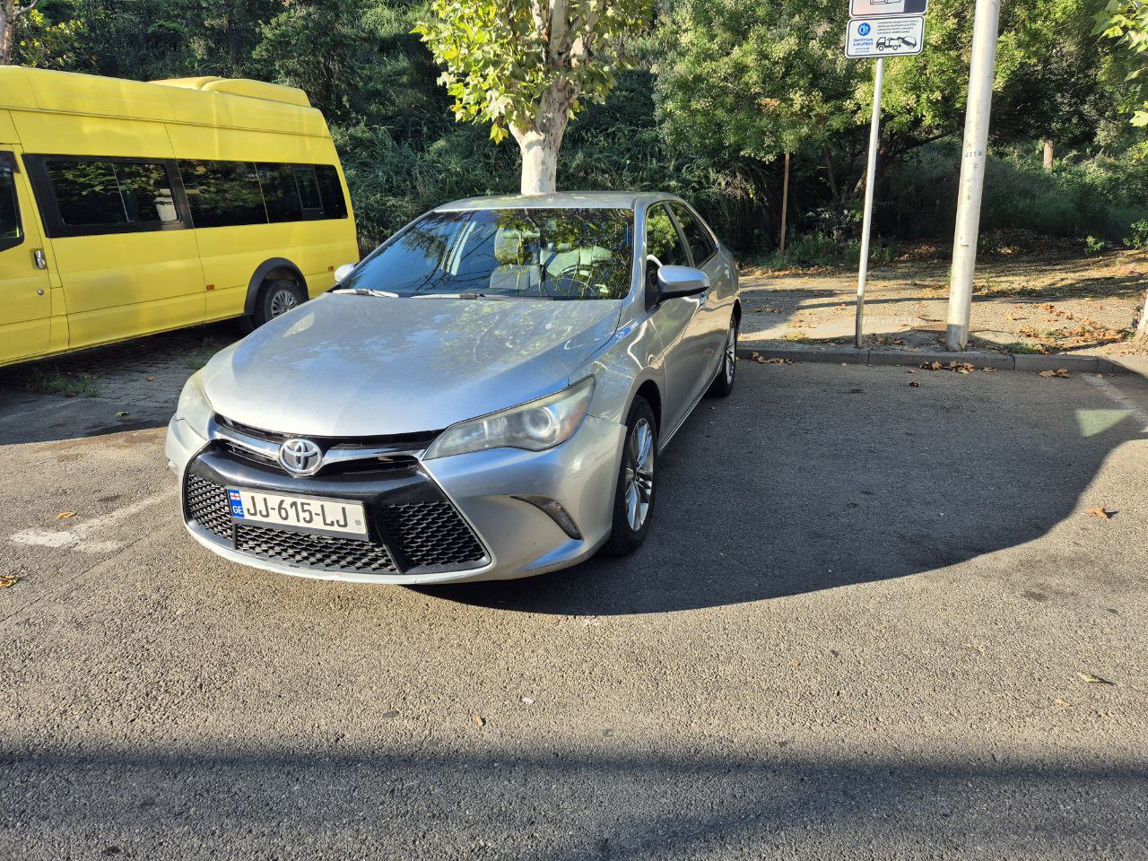 TOYOTA CAMRY