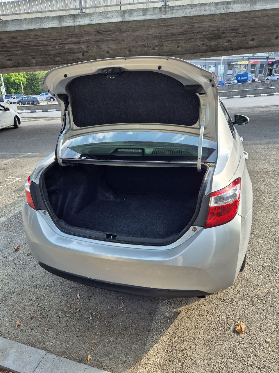 TOYOTA COROLLA