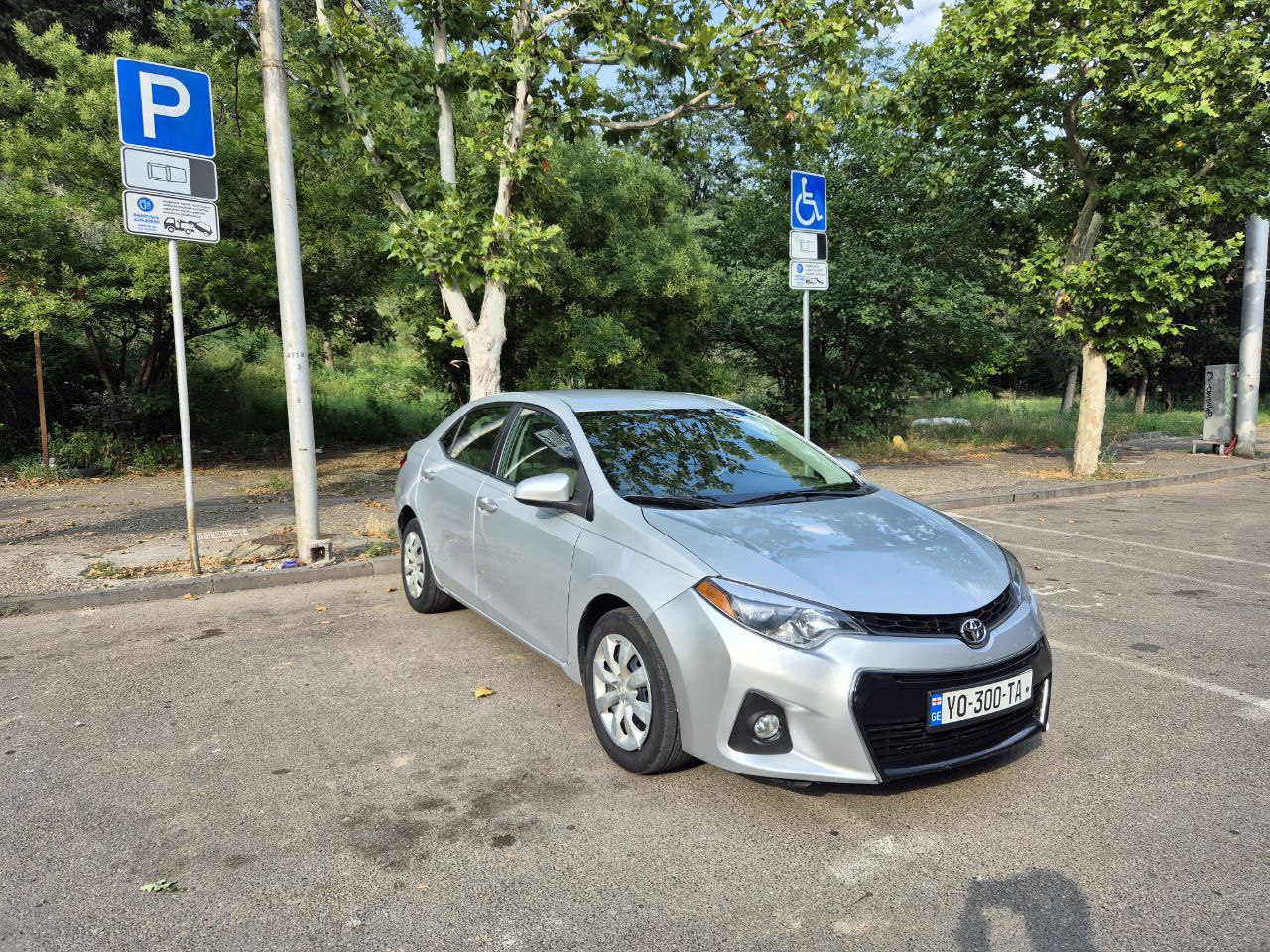 TOYOTA COROLLA